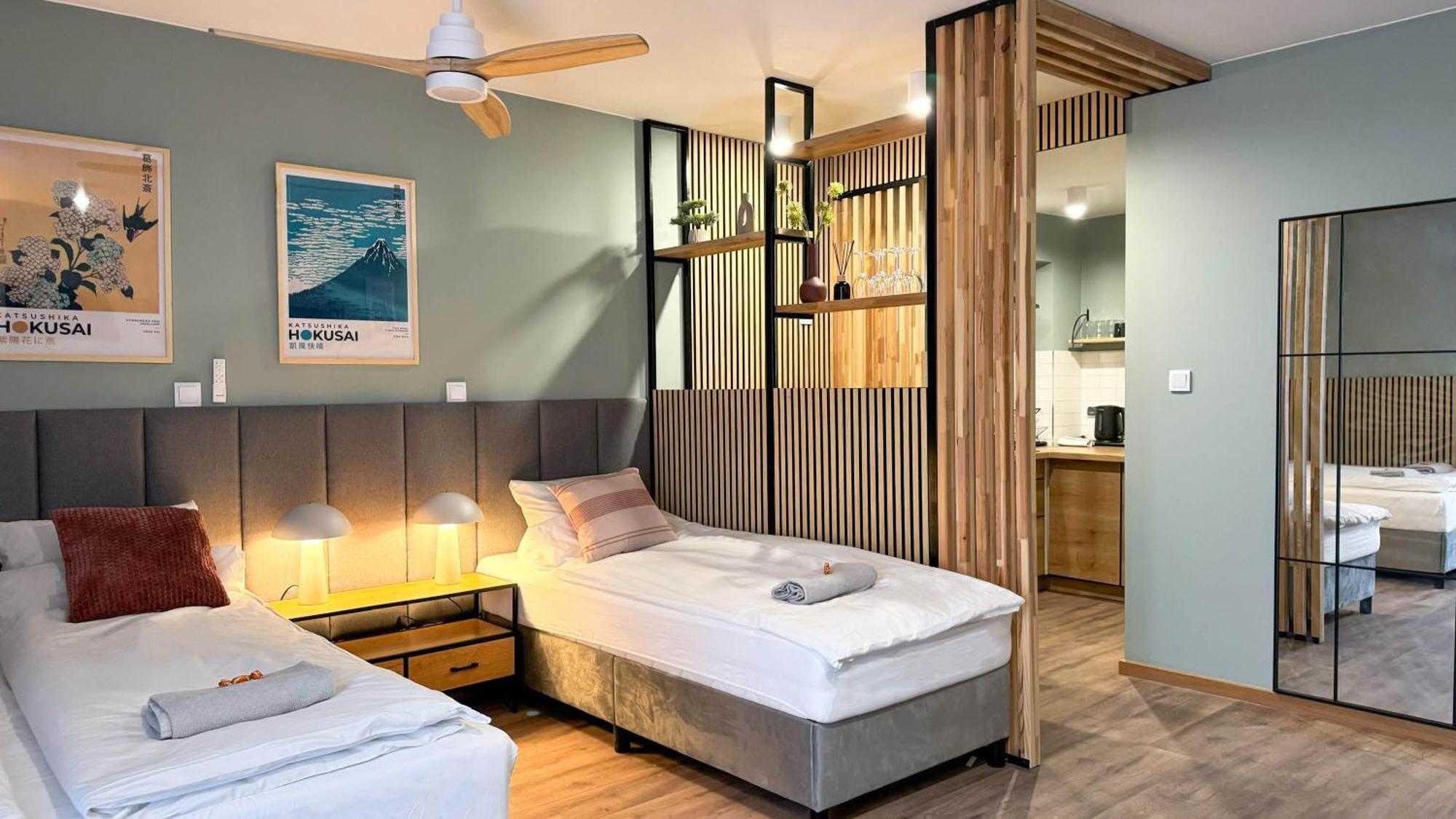 Apartament With Balcony - Free Parking