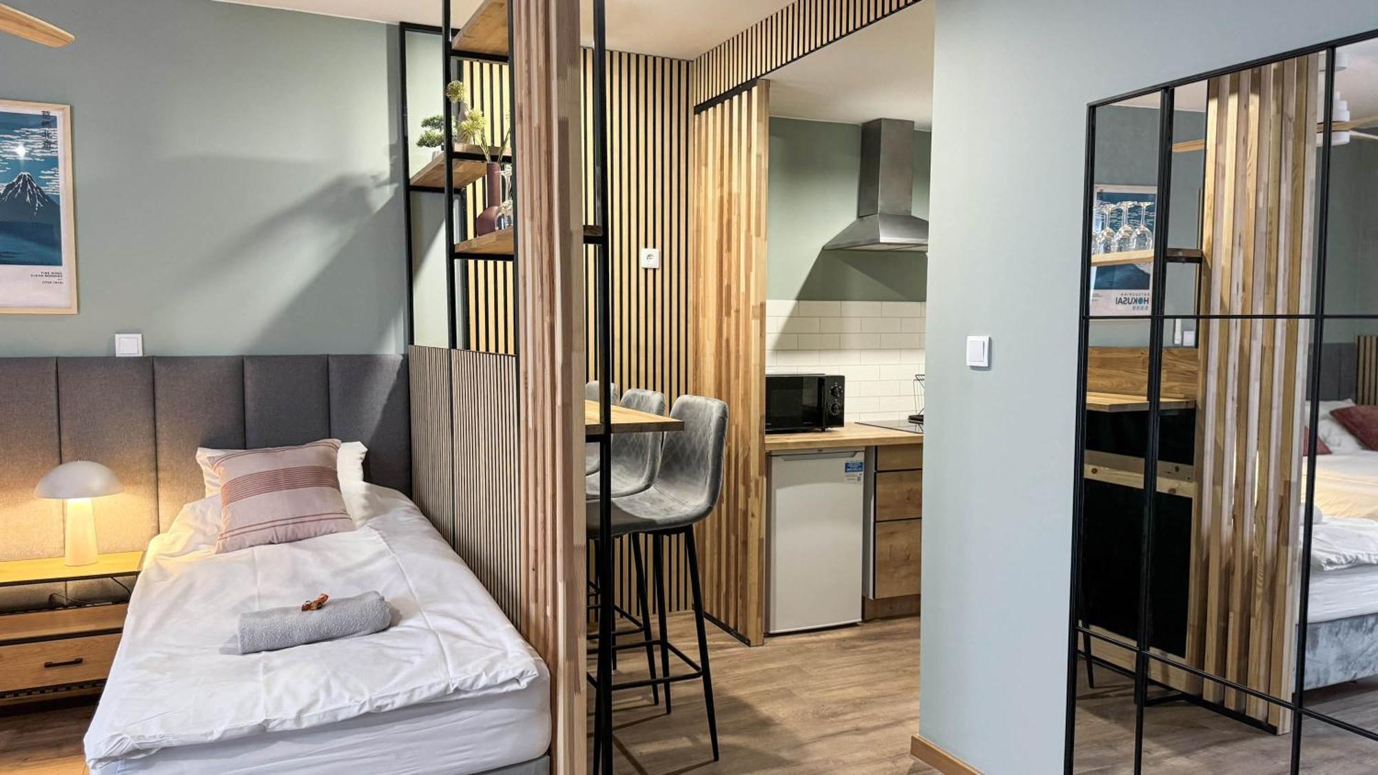 With Balcony - Free Parking Warszawa